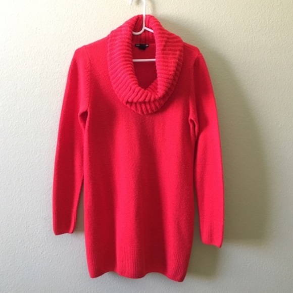 Red cowl neck sweater dress - Picture 2 of 3